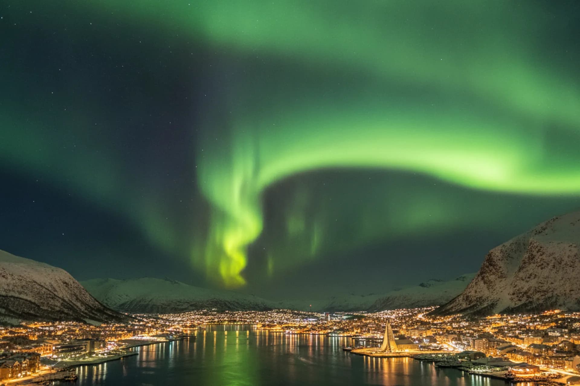 Winter Fjord Cruises: Year-Round Sailing, Aurora & Moody Light
